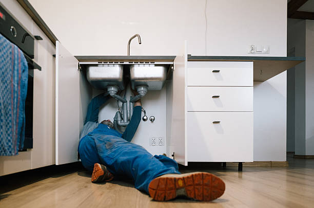 Professional Leak Detection technician working in Hillsboro, ND